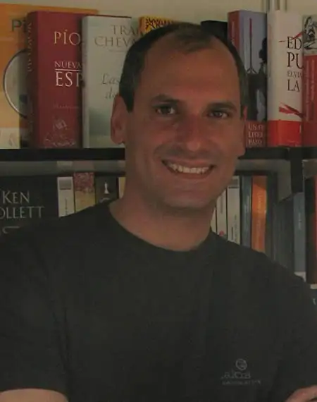 Alfonso Sol&iacute;s