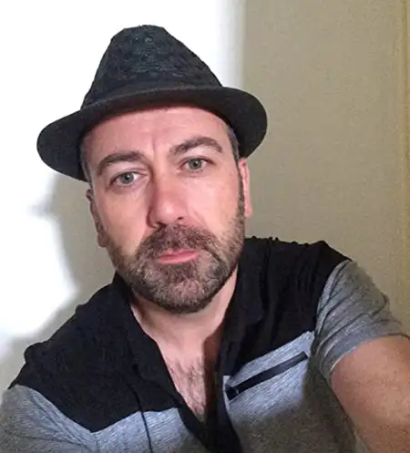 J. J. Fern&aacute;ndez